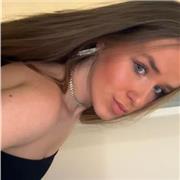 Amable, simpática y agradable, a los niños de 4-10 años